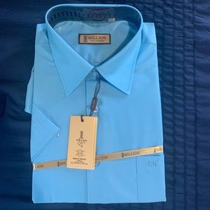 Light blue short sleeve shirt for men